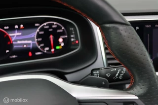 SEAT Ateca Seat Ateca 1.5 TSI FR / Pano / Navi / Beats / Carplay - afbeelding nr 19
