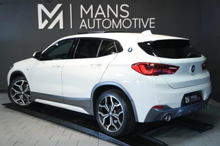 BMW X2 BMW X2 xDrive20i M Sport / PANODAK / KEYLESS / ALCANTARA / STUUR+STOELVERW / 19'' - afbeelding nr 5