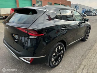 Kia Sportage Sportage 1.6 T PHEV 265pk  65 km Volledig elektr. rijden hierna Hybride aandrijving , 19 inch Velgen , Priveglas,  Navigatie + Camera achter 4x Stoel & Stuur verwarming , Led koplampen , - afbeelding nr 5