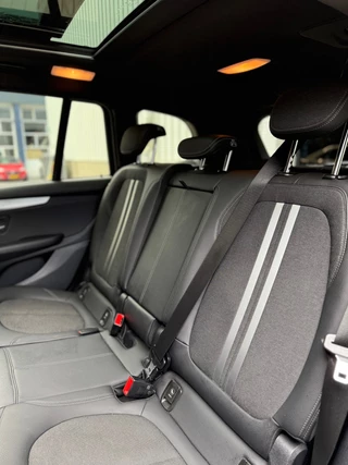 BMW 2 Serie BMW 2-serie Gran Tourer 218i 7p. Executive Edition Automaat Pano Headup - afbeelding nr 37