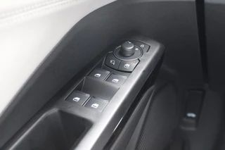 Ford Puma Ford Puma 1.0 EcoBoost Hybrid Sound Edition 125pk | Ford Voorraad | Limited Edition! | Upgrade B&O Audio | Full Matrix LED | Zwart Dak | 18'' Lichtmetaal | Winterpakket | Driver Assistance Pakket | - afbeelding nr 18