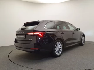 Škoda Octavia Škoda Octavia Combi 1.0 e-TSI 110pk DSG/AUT Business Edition Camera, Cruise control, Virtual cockpit - afbeelding nr 7