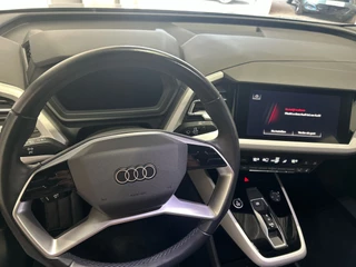 Audi Q4 e-tron | Navigatie | Sportstoelen | Verwarmde voorstoelen | Parkeersensor achter Soh (batterijcheck) 100 % - afbeelding nr 10