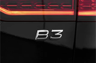 Volvo V60 Volvo V60 2.0 B3 163 PK Essential Edition - Automaat | Dig. Cockpit | Cruise | Stoel-+Stuurverw. | PDC | NAV + App. Connect | ECC | Elek. Klep | DAB | LM 17