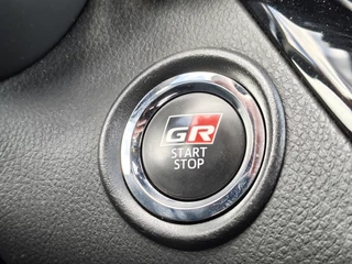 Toyota C-HR Toyota C-HR 2.0 Hybrid GR-Sport | Trekhaak | JBL | Navi | Sensoren | - afbeelding nr 26