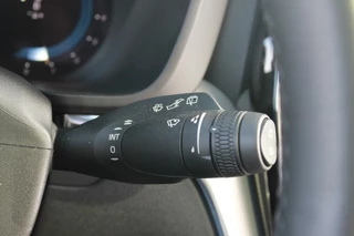 Volvo XC60 Volvo XC60 T8 Recharge AWD R-Design | Panoramadak | Parkeercamera | 20 Inch Velgen | Glossy Black | Keyless - afbeelding nr 29