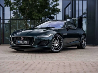 Jaguar F-TYPE Coupe 2.0 i4 P300 R-Dynamic - British Racing Green - Panodak - Siena Tan Leder - Meridian 600W - Camera -