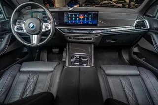 BMW X5 BMW X5 xDrive50e Hybrid M-Sport | Pano Skylounge | HUD | 360 | Brooklyn Grau - afbeelding nr 45