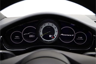 Porsche Panamera Porsche Panamera 2.9 4 E-Hybrid SportDesign, Sportuitlaat, Vierwielsturing, Pano, Bose, Luchtvering 2022 - afbeelding nr 46