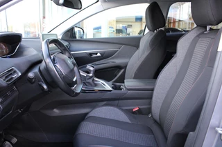 Peugeot 3008 Peugeot 3008 1.2 PureTech Blue Lease Executive | Distributieriem Vervangen! | Navigatie | Climate Control | Cruise Control | Parkeersensoren | Lichtmetalen Velgen | - afbeelding nr 9