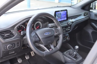 Ford Focus Ford Focus Wagon 2.3 EcoBoost ST-3 | Panoramadak |  Adaptive cruise control | Winter Pack | Camera | Trekhaak | Elektrische achterklep - afbeelding nr 8