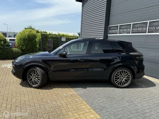 Porsche Cayenne Porsche Cayenne 3.0 E-Hybrid Platinum Edition, 462 PK, Trekhaak, Pano, Bose.. - afbeelding nr 3