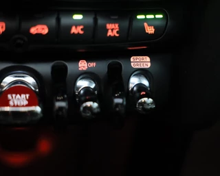 MINI Cooper Mini Mini 1.5 Cooper Chili / AUT / 5 Deurs / Open Panoramadak / Navi / Ecc / Elek Pakket / Led / Pdc / 17 Inch - afbeelding nr 18