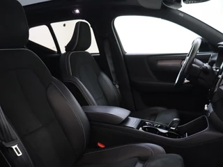 Volvo XC40 Volvo XC40 T4 R-Design | Trekhaak | Panoramadak | Dodehoekdetectie | - afbeelding nr 14