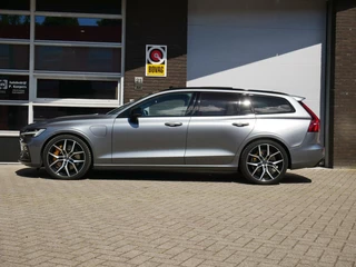 Volvo V60 Volvo V60 2.0 T8 Twin Engine AWD Polestar Engineered bowers & wilkins FULL OPTION - afbeelding nr 2