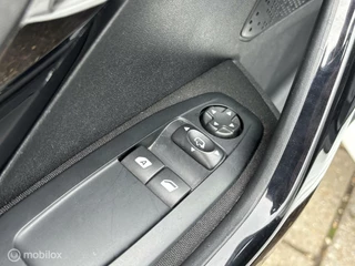 Peugeot 208 Peugeot 208 1.2 PureTech Active stoelverwarm. cruisecontrol - afbeelding nr 17