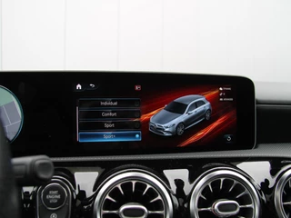 Mercedes-Benz A-Klasse Mercedes-Benz A-Klasse A35 AMG 306pk 4MATIC | Pano | Burmester - afbeelding nr 32