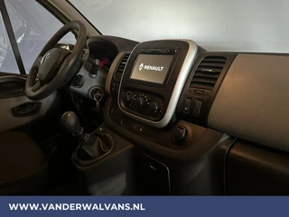 Renault Trafic Renault Trafic 1.6 dCi L1H1 Euro6 Airco | Navigatie | Imperiaal | Cruisecontrol | Trekhaak | Parkeersensoren | Bijrijdersbank - afbeelding nr 12