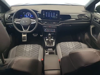 Volkswagen T-Roc Volkswagen T-Roc 1.5 TSI 150pk DSG/AUT R-Line Panoramadak, Camera, Black Style - afbeelding nr 3