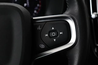 Volvo XC40 Volvo XC40 1.5 T3 Business Pro | Stoel & stuurverwarming |  Trekhaak | Adaptive cruise | Camera | Carplay | Keyless | Full LED - afbeelding nr 17