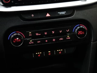 Kia Ceed Kia Ceed 1.0 T-GDi DynamicPlusLine [CARPLAY, CRUISE CONTROL, STOEL EN STUURVERWARMING, HALF LEDER, CAMERA, PDC ACHTER, CLIMATE CONTROL, NAVIGATIE, NIEUWSTAAT] - afbeelding nr 12
