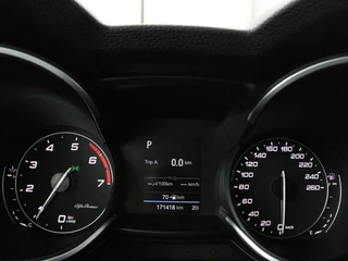 Alfa Romeo Stelvio Alfa Romeo Stelvio 2.0 T Q4 Super | Camera | Sportstoelen | Xenon |  Navigatie | Elektrische achterklep | Cruise control - afbeelding nr 28