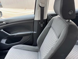 Volkswagen T-Cross Volkswagen T-Cross 1.0 TSI Go Camera | Carplay | Nette auto! - afbeelding nr 36