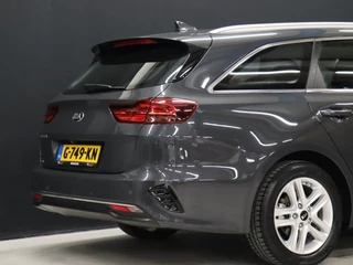 Kia Ceed Sportswagon Kia Ceed Sportswagon 1.4 T-GDi DynamicLine [APPLE CARPLAY, ANDROID, CAMERA, NAVIGATIE, CRUISE CONTROL, CLIMATE CONTROL, NIEUWSTAAT] - afbeelding nr 20