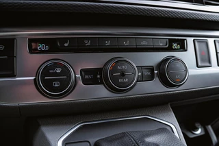 Volkswagen Transporter Volkswagen Transporter T6.1 CARAVELLE 2.0 TDI 150 PK DSG L2H1 DUB/CAB A-Klep ACC | LED | Digital Cockpit | Leder | Apple Carplay/Android Auto - afbeelding nr 16