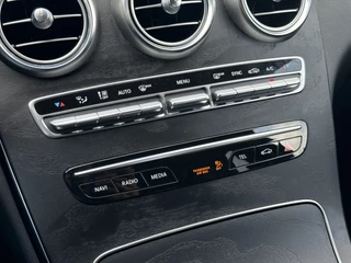 Mercedes-Benz C-Klasse Mercedes-Benz C-Klasse 200 AMG Business Plus Edition | NL-auto | 1e Eig | Night | Panorama | Sfeerv | Carplay - afbeelding nr 28