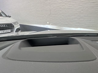 BMW 1 Serie BMW 1 Serie M135I X-Drive High Executive 306pk Kuipstoel Hud Incl 12Mnd Garantie - afbeelding nr 26