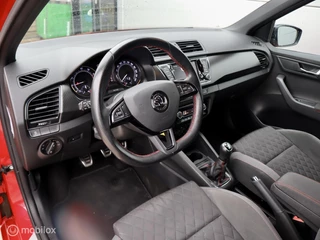 Škoda Fabia Skoda Fabia 1.0 TSI Monte Carlo LED Trekhaak Stoelverwarming - afbeelding nr 4