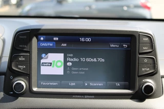 Hyundai Kona Hyundai Kona 1.0T Premium Navi/Leder/Wint/Cam/Pdc/Cool/18