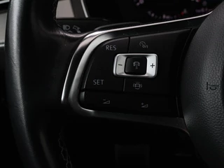 Volkswagen Passat Volkswagen Passat Variant 1.5 TSI HL Bns R | Panoramadak | Leder | Keyless |  Stoelverwarming | Carplay | Adaptive Cruise | Elektrische achterklep - afbeelding nr 16
