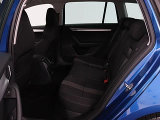 Škoda Octavia Skoda Octavia Combi 1.0 TSI Grt Amb. Bns | Camera | Trekhaak |  Adaptive cruise | Carplay | Navigatie | Sportstoelen | Climate control - afbeelding nr 6