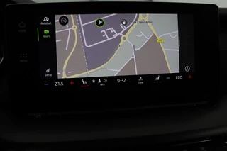 Škoda Octavia Skoda Octavia 1.4 TSI iV Business Edition | Trekhaak |  Stoelverwarming | Carplay | Full LED | PDC | Navigatie | Climate control | Cruise control | PHEV - afbeelding nr 9