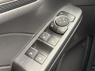 Ford Kuga Ford Kuga 2.5 PHEV ST-Line X 243pk | Driver Assistance Pack | Winterpack | Wegklapbare Trekhaak | 19 inch Licht metalen velgen - afbeelding nr 19