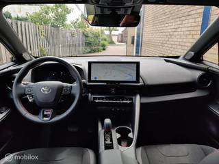 Toyota C-HR Toyota C-HR 2.0 Plug-in Hybrid 220 GR SPORT PLUS - afbeelding nr 11