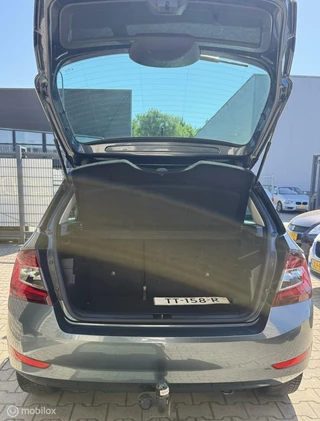 Škoda Fabia Skoda Fabia 1.0 TSI Ambition / BJ 2018 / Navi / N.A.P - afbeelding nr 17