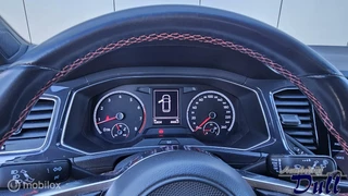 Volkswagen T-Roc Volkswagen T-Roc 1.5 TSI R-LINE 52834 KM NAVI HOOGZITTER!!! - afbeelding nr 12
