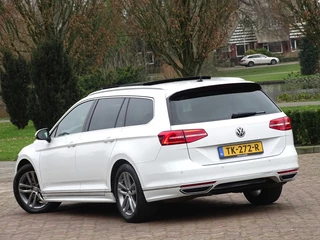 Volkswagen Passat Volkswagen Passat Variant 1.4 TSI ACT 149PK DSG / HighLine / R-line / LED *NAP* - afbeelding nr 9