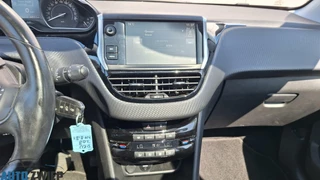 Peugeot 208 Peugeot 208 1.2 PureTech Allure - afbeelding nr 9