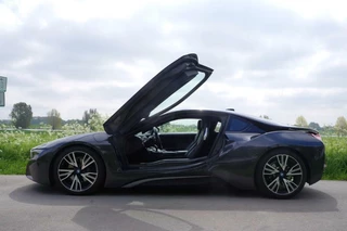 BMW i8 BMW i8 Coupé / NL Auto / Dealeronderhouden / Top conditie / Head up / 360 camera - afbeelding nr 21