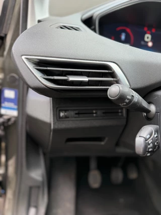Peugeot 3008 Peugeot 3008 1.2 PureTech Active - afbeelding nr 37