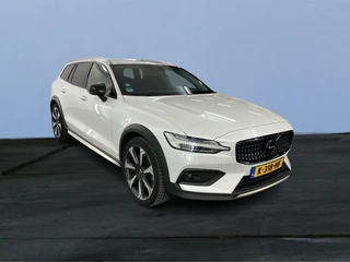 Volvo V60 Volvo V60 Cross Country 2.0 B5 AWD  Pro - afbeelding nr 3
