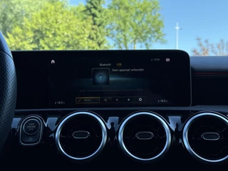 Mercedes-Benz A-Klasse Mercedes-Benz A-klasse 160 Business Sol. AMG | Navi | Camera | Carplay | - afbeelding nr 26