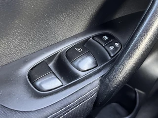 Nissan QASHQAI Nissan Qashqai 1.2 Connect Edition Navi,Clima,Cruise,LM Velgen,Trekhaak,Camera,Nieuwe APK Bij Aflevering - afbeelding nr 19