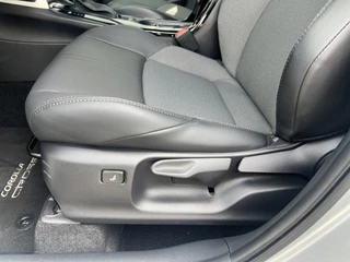 Toyota Corolla Cross Toyota Corolla Cross 2.0 HP Hybrid F. Ed. | NL Auto | Allseason banden | - afbeelding nr 12