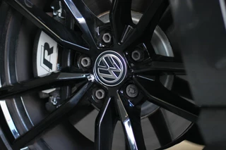 Volkswagen Golf Volkswagen Golf 2.0 TSI 4Motion R | Sterrenhemel | Pano | Forged | Sfeer - afbeelding nr 40