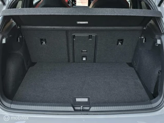 Volkswagen Golf Volkswagen Golf 2.0 TSI GTI Clubsport 45 Pano/Akrapovic/HUD/H&K - afbeelding nr 29
